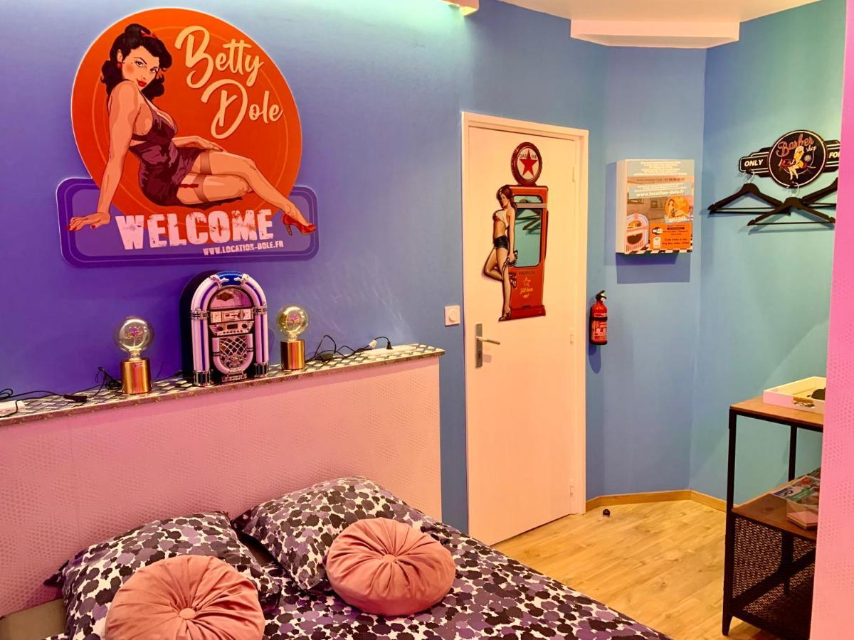 Nos Studios Au Centre Ville A Ντολ Εξωτερικό φωτογραφία